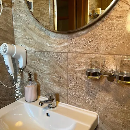 Pod Kogutkiem Na Dolinie Chalet *